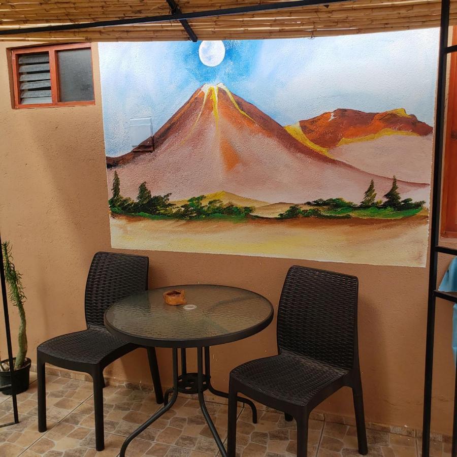 Hostal Illari サン・ペドロ・デ・アタカマ エクステリア 写真